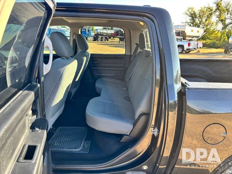 2019-dodge-ram-1500-image-60