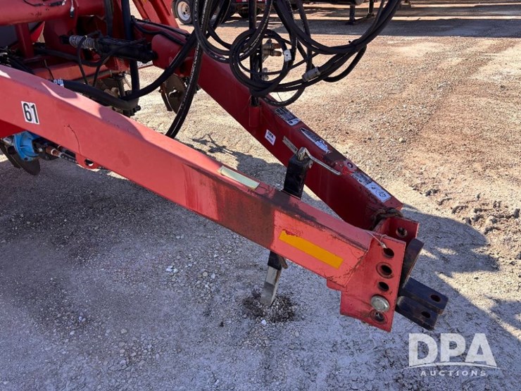 2002-case-ih-2800-image-39