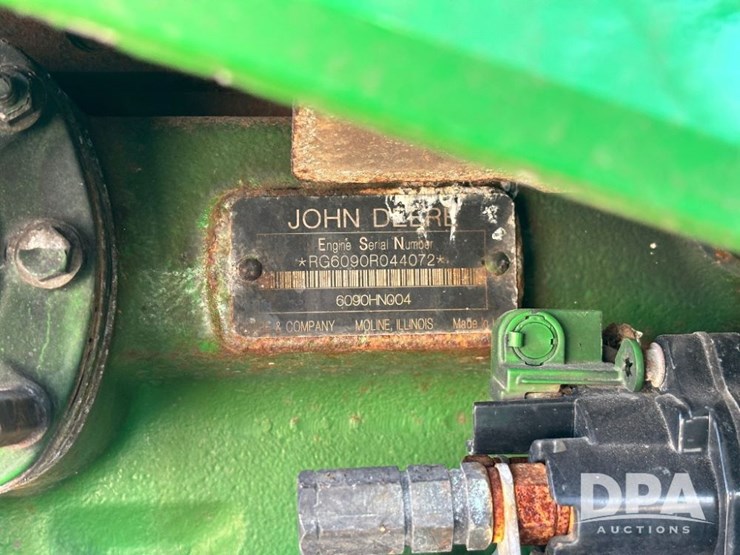 2014-john-deere-4940-image-30
