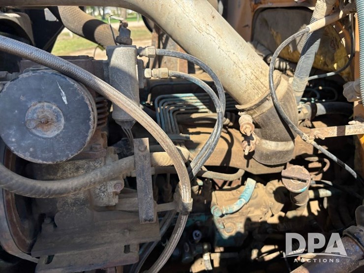 1990-international-4700-image-22