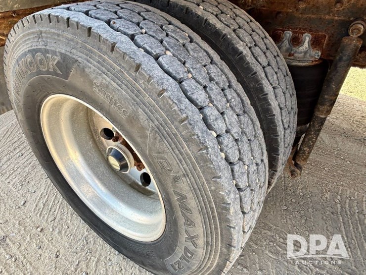 2000-mack-ch613-image-14