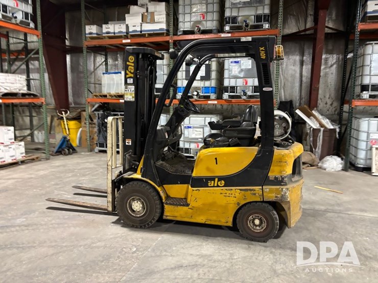 yale-forklift-(dr12338)-image-3