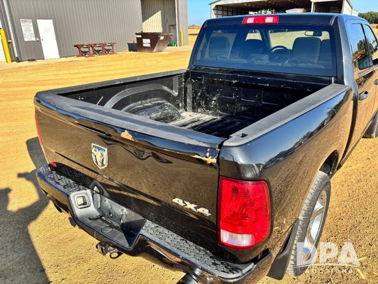 2016-dodge-ram-1500-image-42