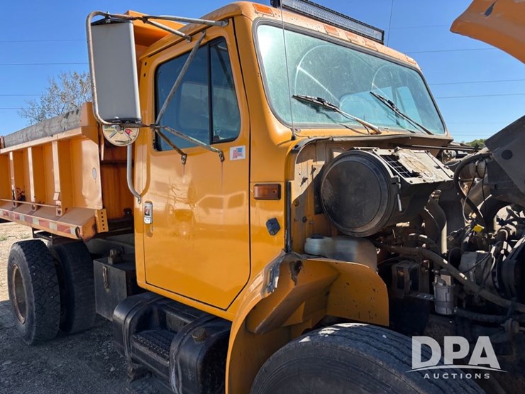 1990-international-4700-image-28