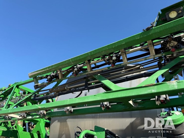 2022-john-deere-412r-image-101