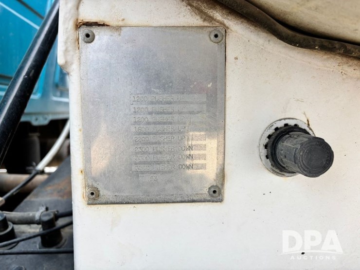 mack-granite-gu713-image-40