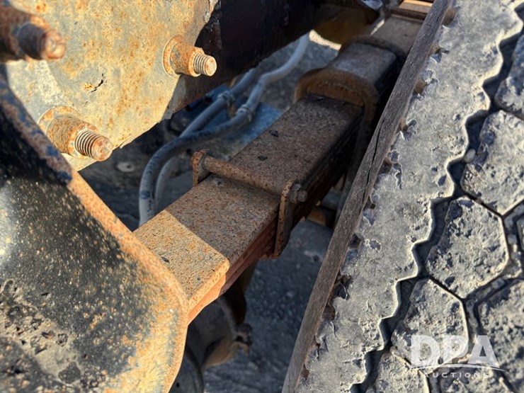 2002-international-durastar-4400-image-42