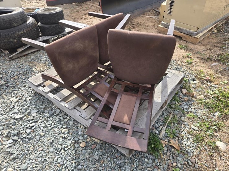 #6903-•-(3)-wooden-chairs-image-3