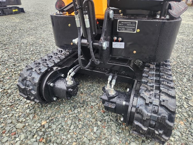 #6451-•-unused-future-ft15j-mini-excavator-image-11