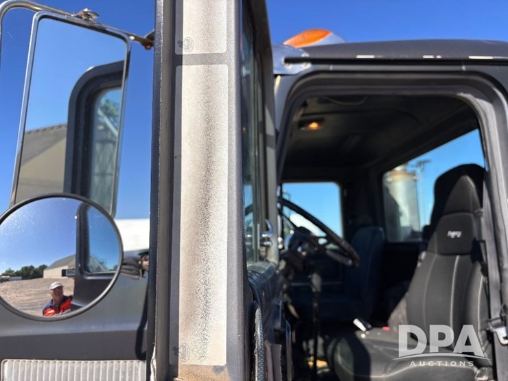 1994-mack-ch613-image-94