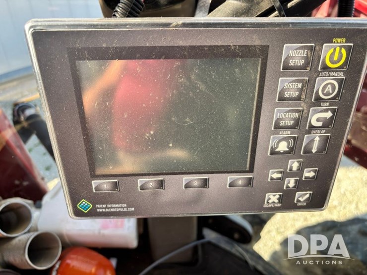 2015-case-ih-patriot-4440-image-115