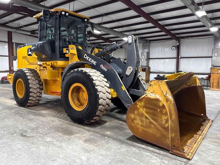 2022-deere-624p-image-1