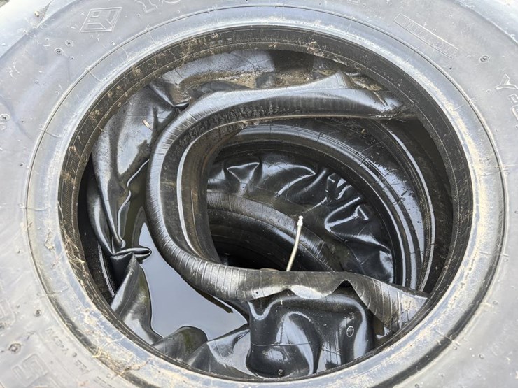 #2144-•-(4)-14.0-25-grader-tires-image-8