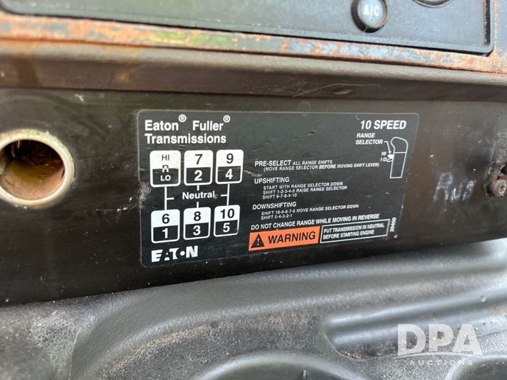 2001-ihc-9100-truck-(jn2647,-unit-32347)-image-67