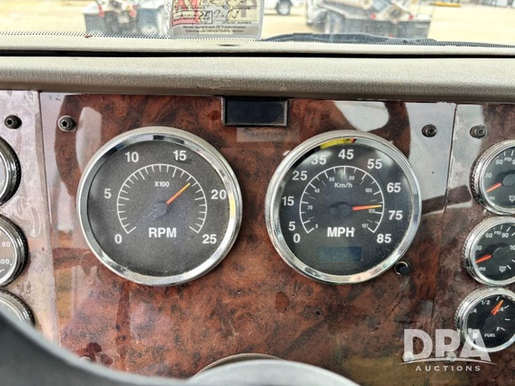 2007-ihc-9200i-liquid-nurse-truck-(gp11642,-unit-505)-image-86