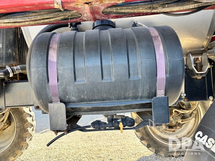 2015-case-ih-patriot-4440-image-65