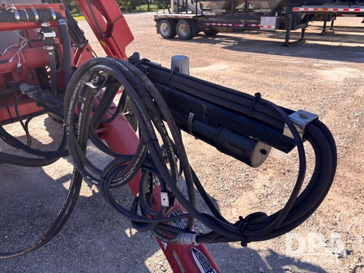 2002-case-ih-2800-image-15