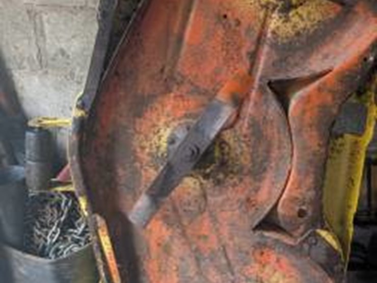 john-deere-x585-image-20