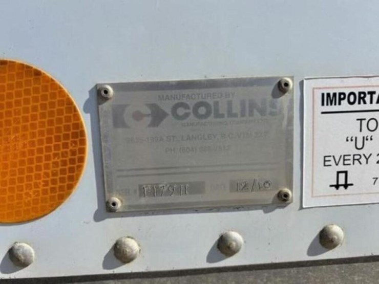 2010-hino-258-image-21