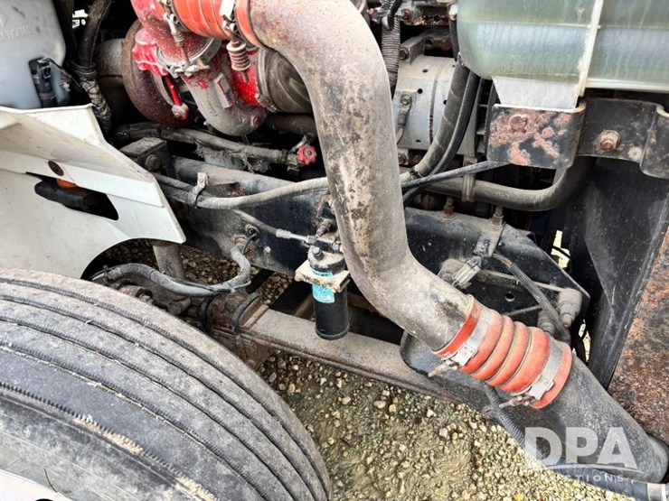 2007-ihc-9200i-liquid-nurse-truck-(gp11642,-unit-505)-image-65