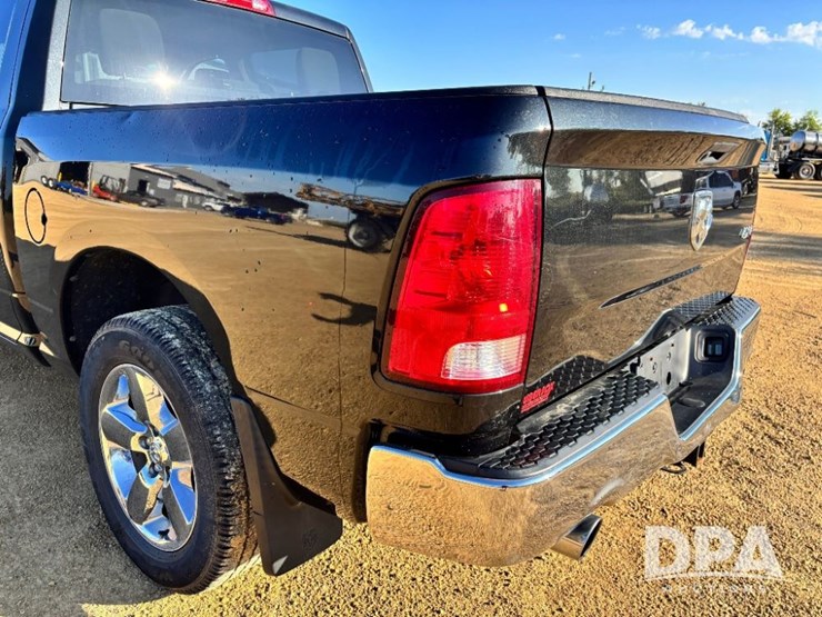 2019-dodge-ram-1500-image-28