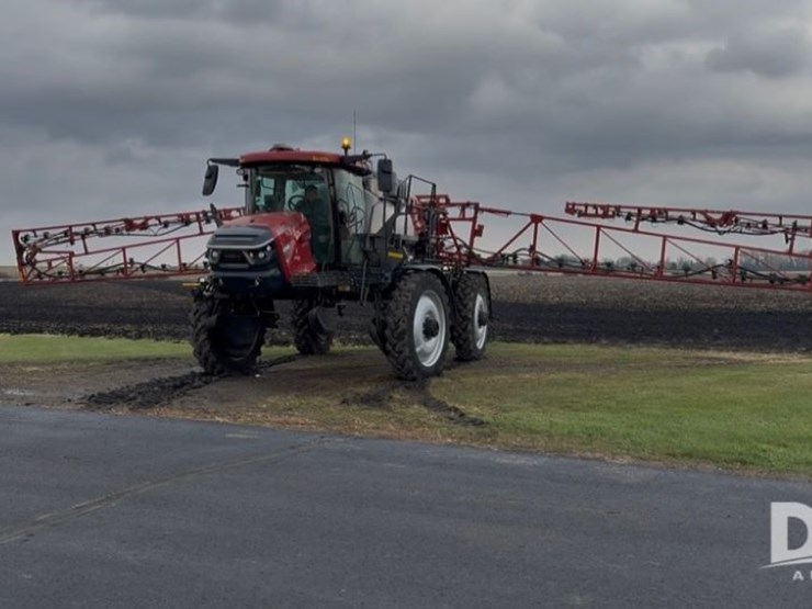 2024-case-ih-patriot-4350-image-17