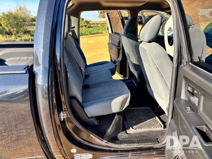 2019-dodge-ram-1500-image-52