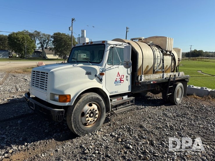 1999-international-4700-image-26