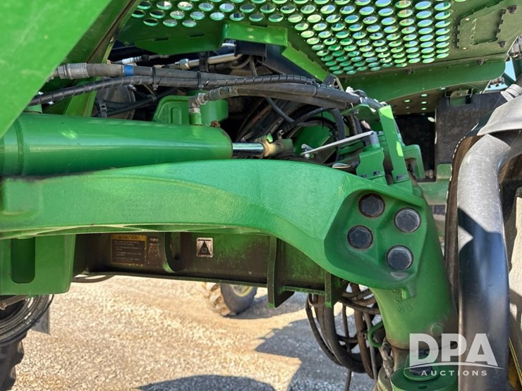 2021-john-deere-r4044-image-123