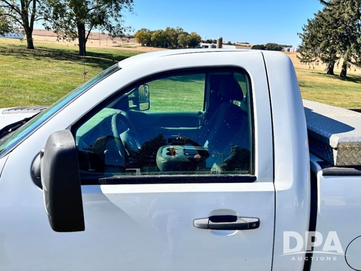 2012-chevrolet-2500hd-image-22