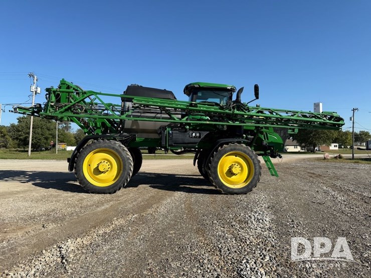 2022-john-deere-412r-image-7