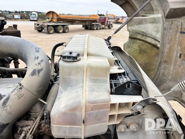 mack-granite-gu713-image-114