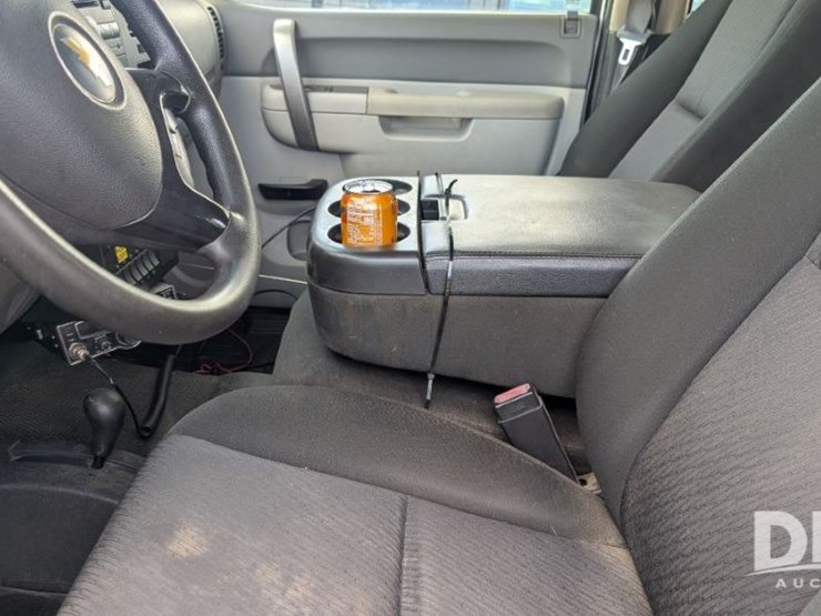 2013-chevrolet-silverado-image-9