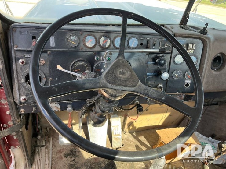 1984-international-transtar-4300-image-42