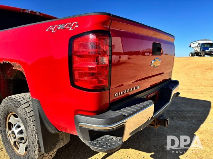 2016-chevrolet-2500-image-34