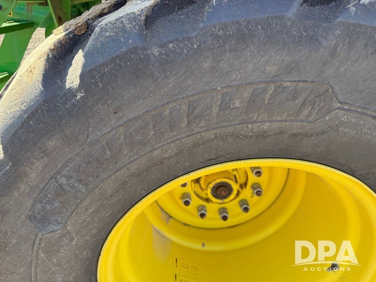 2021-john-deere-f4365-image-49