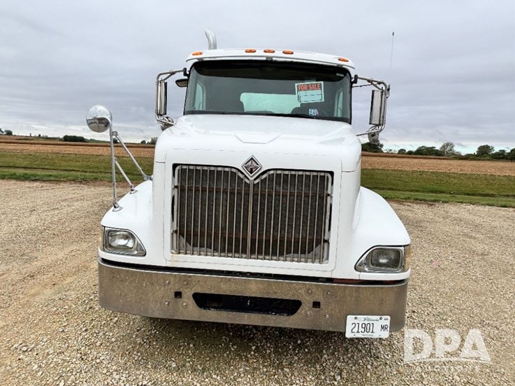 2007-ihc-9200i-liquid-nurse-truck-(gp11642,-unit-505)-image-3