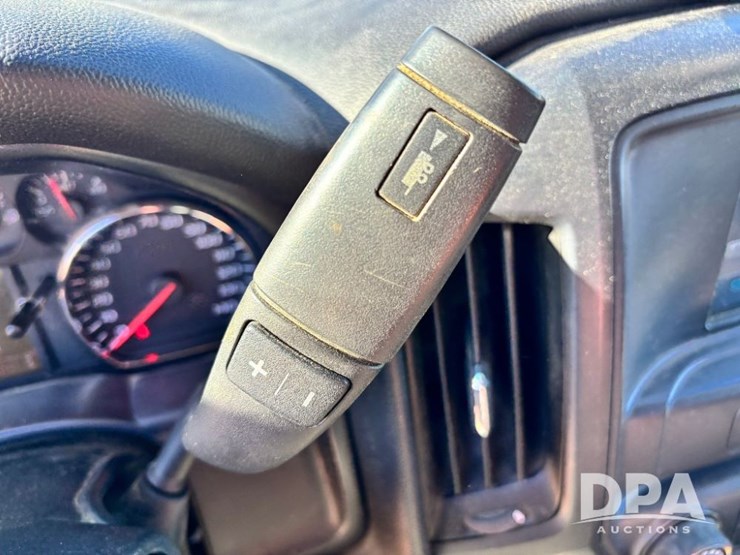 2016-chevrolet-2500-image-76