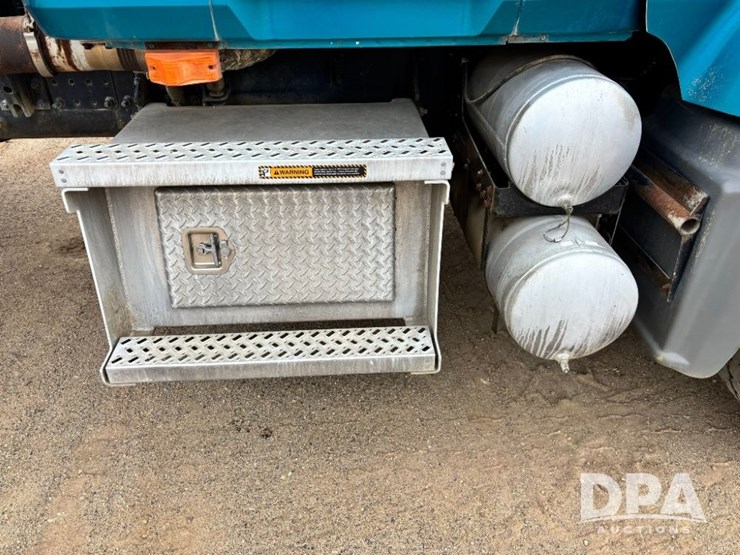 mack-granite-gu713-image-92