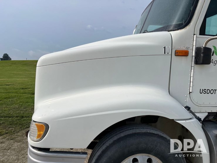 2001-ihc-9100-truck-(jn2647,-unit-32347)-image-17