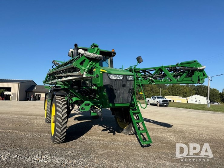 2021-john-deere-r4044-image-35