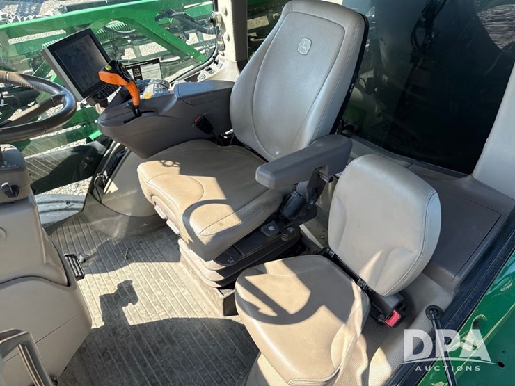 2021-john-deere-r4044-image-145