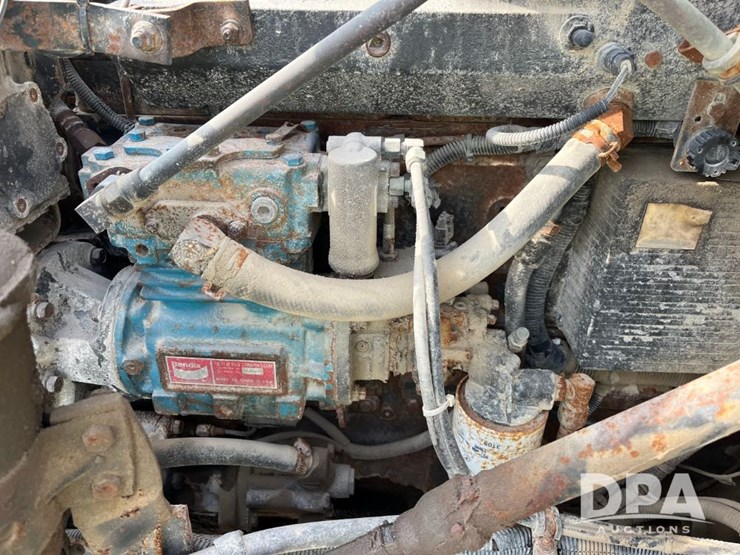 2001-ihc-9100-truck-(jn2647,-unit-32347)-image-83