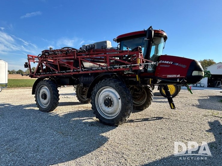 2015-case-ih-patriot-4440-image-5