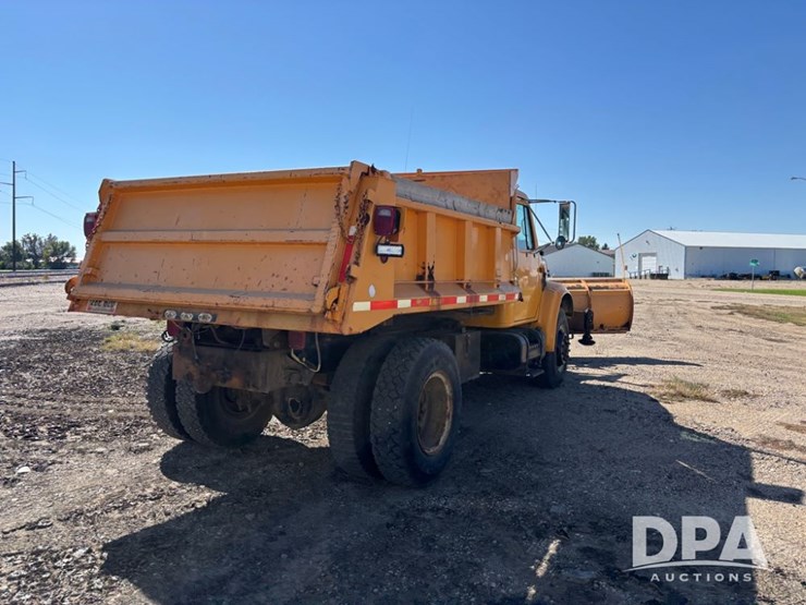 1990-international-4700-image-11