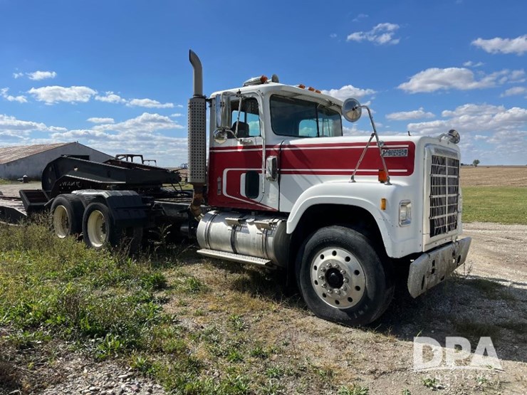 1984-international-transtar-4300-image-4