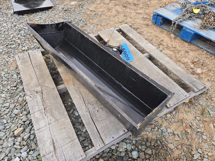 #6909-•-approx.-40"-unused-mini-excavator-tilt-bucket-image-3