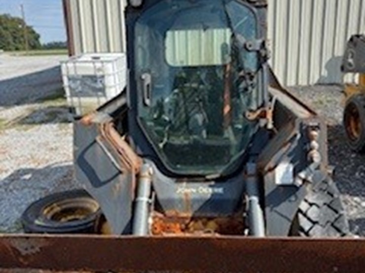 2020-deere-324g-image-3