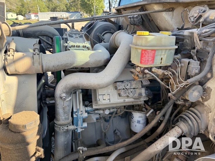 1999-international-4700-image-52