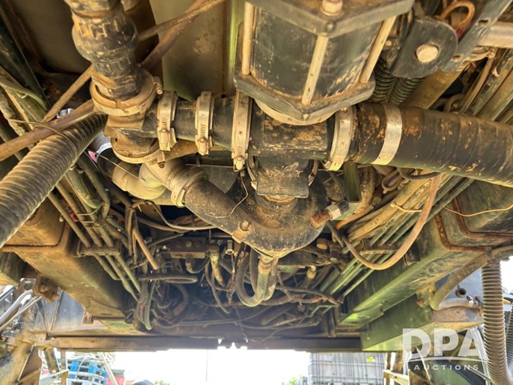 2005-case-ih-spx4410-image-21